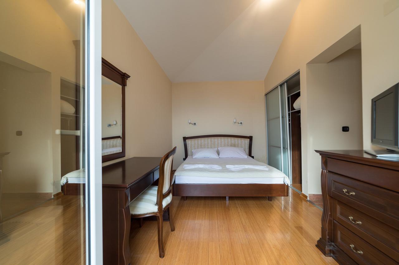 Apartments Vuksic สเวติ สเตฟาน ภายนอก รูปภาพ